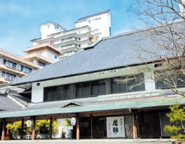 株式会社 ホテル佐勘の建物